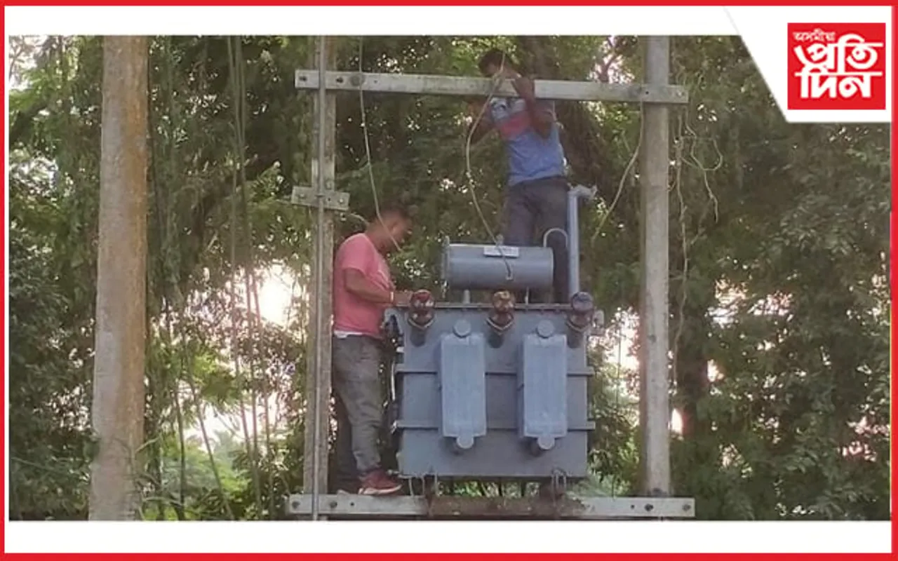 নগাঁও বিদ্যুৎ বিভাগৰ দায়িত্বহীনতা ! উৎকত গৰম আৰু অন্ধকাৰত নিশা পাৰ কৰিলে মৰিকলং অঞ্চল বাসীয়ে... 