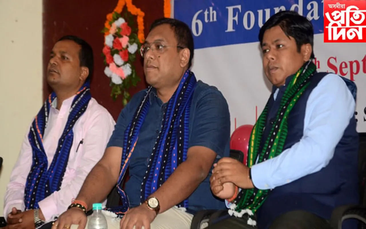 কটন বিশ্ববিদ্যালয়ৰ গণসংযোগ, সাংবাদিকতা আৰু মিডিয়া অধ্যয়ন বিভাগৰ প্ৰাক্তন শিক্ষাৰ্থী সন্মিলন ...