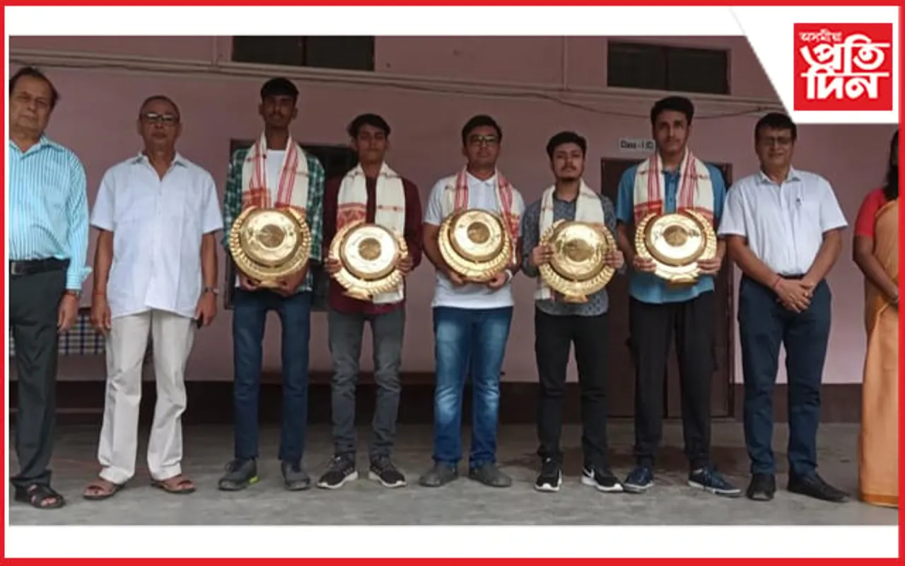 JEE ত সফলতা লাভ কৰা শিক্ষাৰ্থীক সন্দীপনি বিদ্যামন্দিৰত সম্বৰ্ধনা