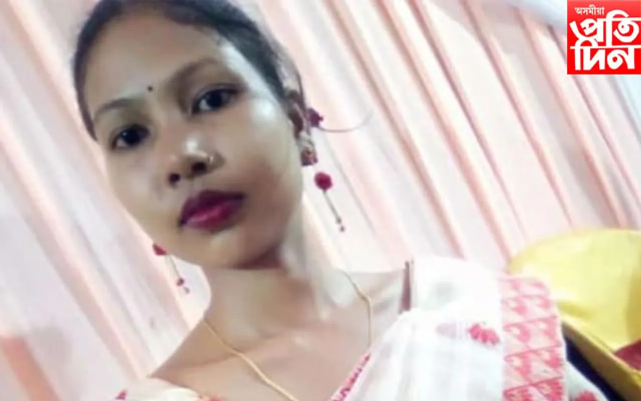 ৰে'লৰ সন্মুখত জপিয়াই যুৱতীৰ আত্মহনন..
