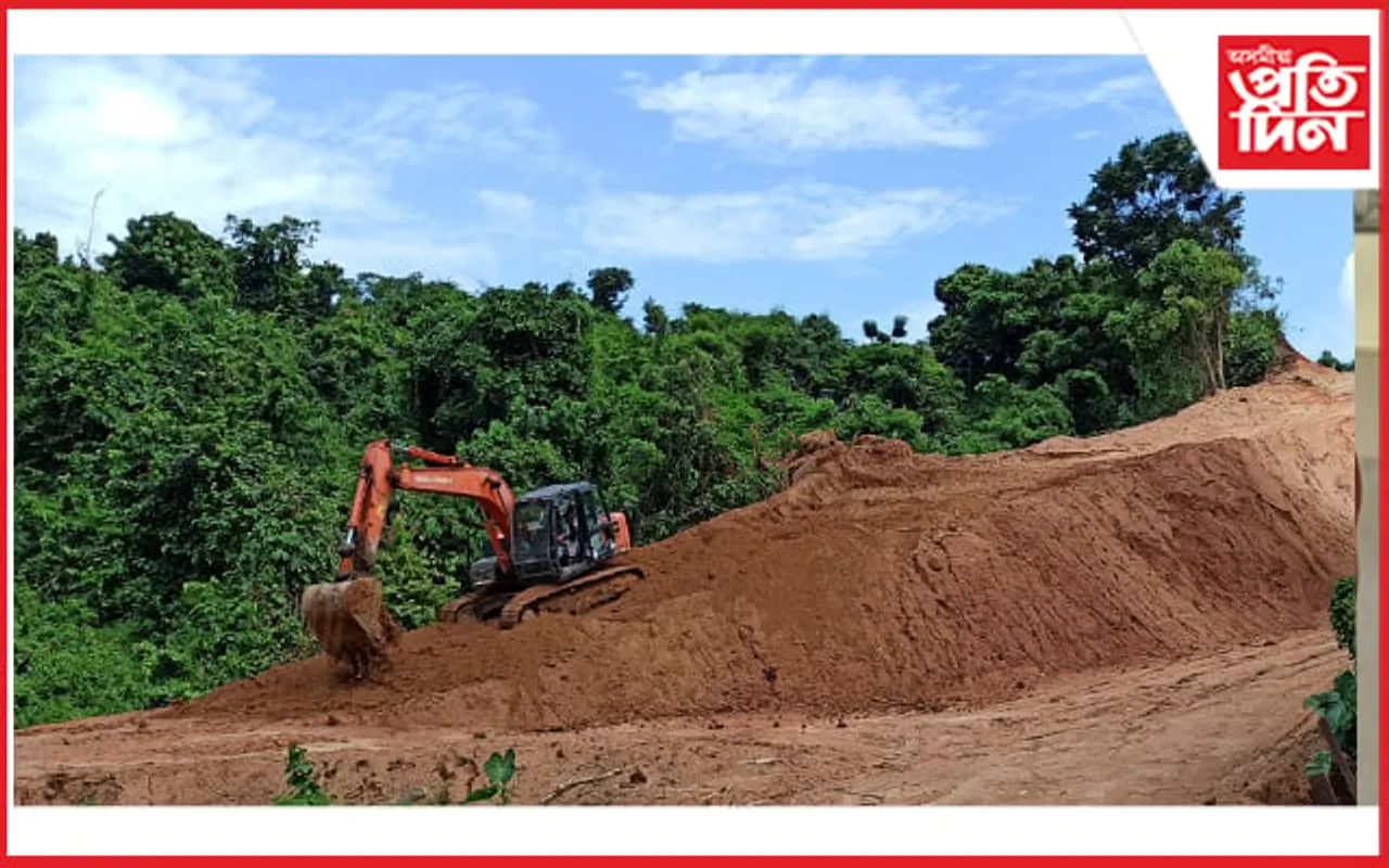 আমচাং অভয়াৰণ্যত পাহাৰ খনন অব্যাহত, এজাহাৰ দাখিল...                