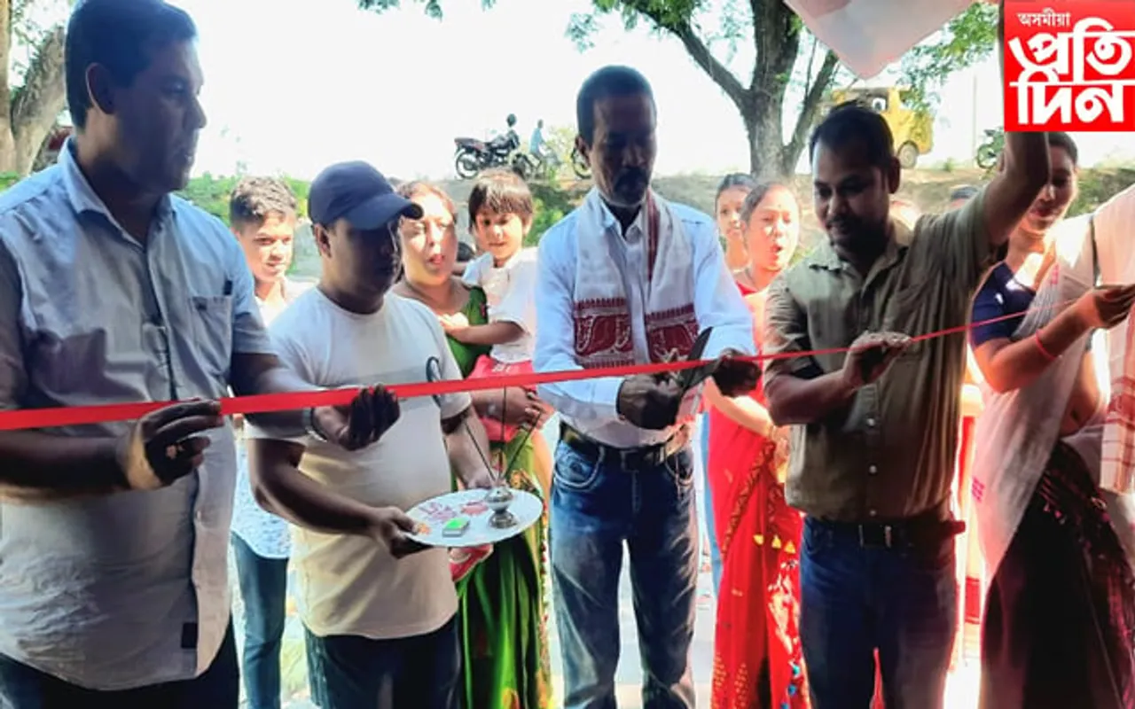 ঢকুৱাখনাত আম্বেদকাৰ কোচিং কেন্দ্ৰৰ শুভ উদ্বোধন ...
