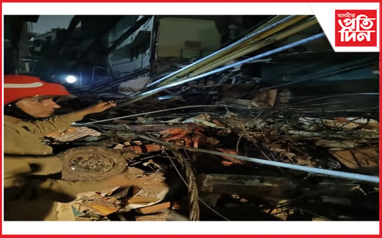 অট্টালিকা খহি শিশুসহ ৩ জনৰ আৰু পুখুৰীৰ পানীত ডুবি ৬ টি শিশুৰ মৃত্যু...