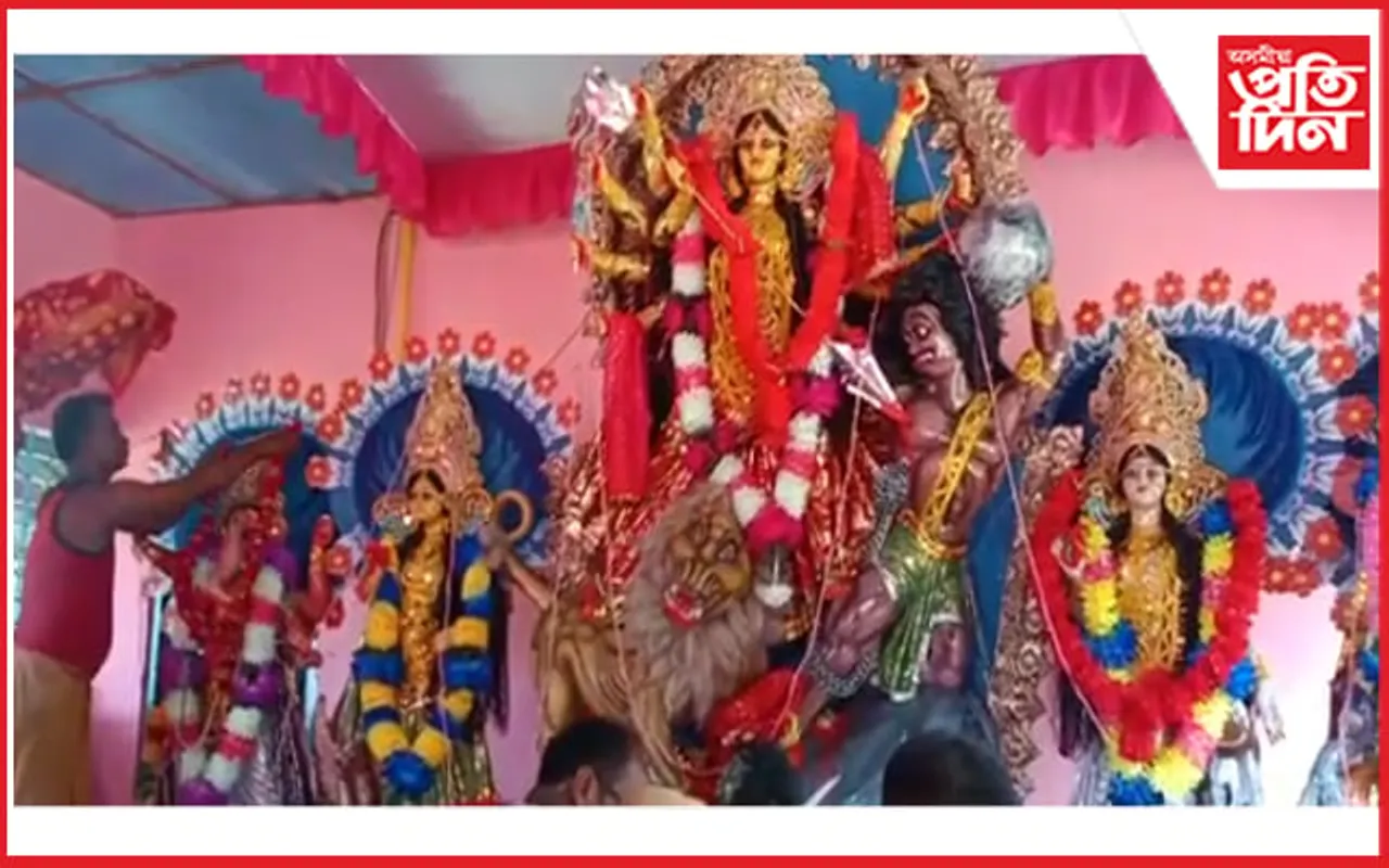 পূজাৰীৰ মন্ত্রোচ্চাৰণেৰে মুখৰিত মথুৰাপুৰ...