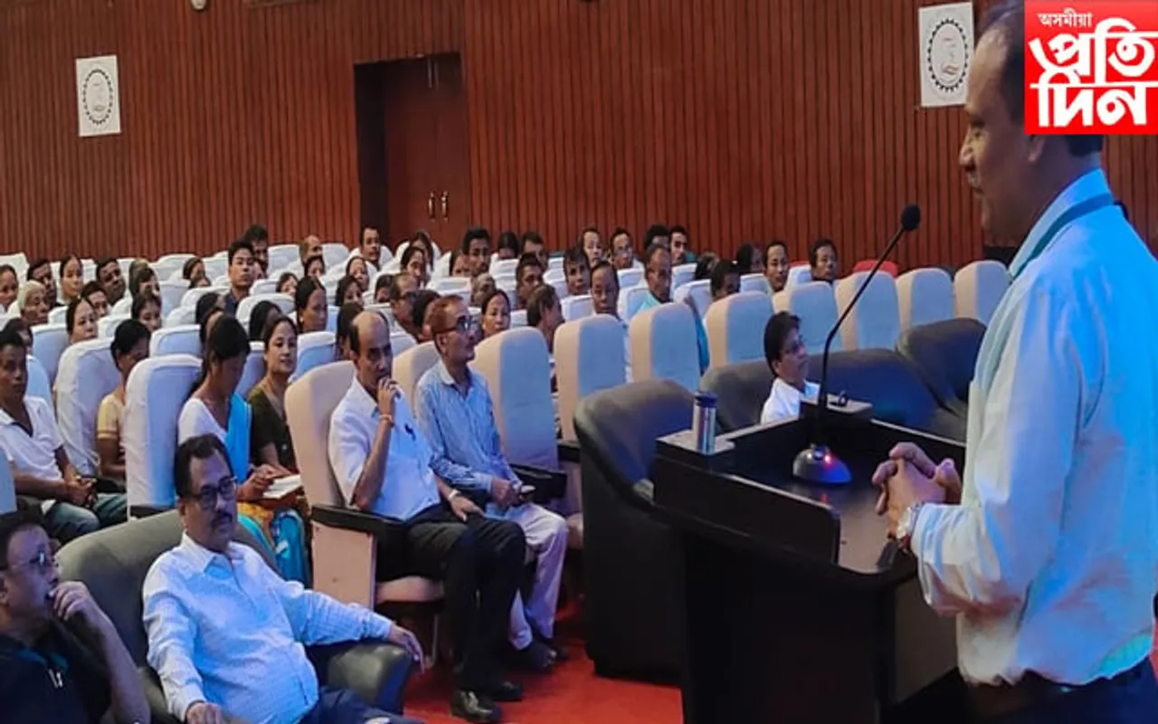 অসম কৃষি বিশ্ববিদ্যালয়ত কৃষক সন্মান সন্মিলনৰ পোনপটীয়া অনলাইন সম্প্ৰচাৰ... 