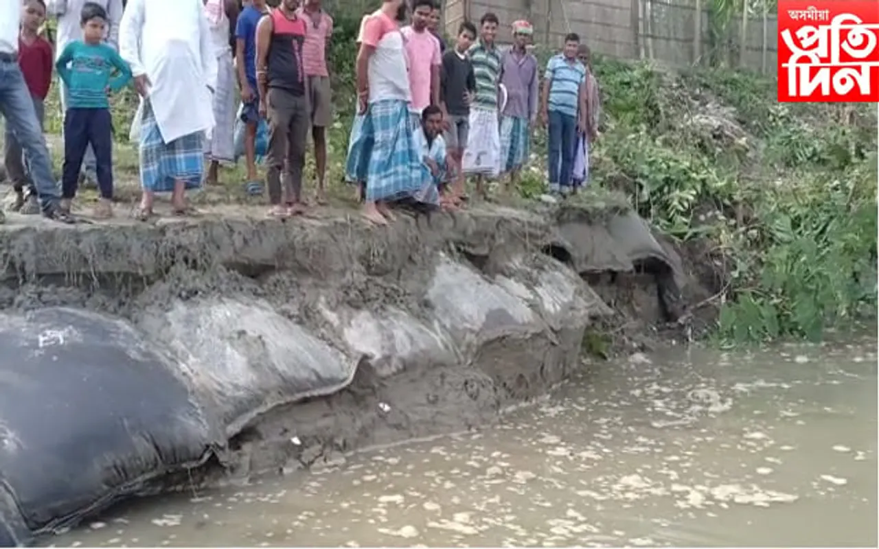 ভাৰত-বাংলাদেশ সীমান্তৰ প্ৰতি ভাবুকি...