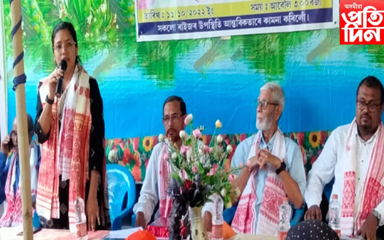 মঙলদৈৰ চৰ -চাপৰিৰ কৃতী ছাত্ৰ ছাত্ৰীক সম্বৰ্ধনা...