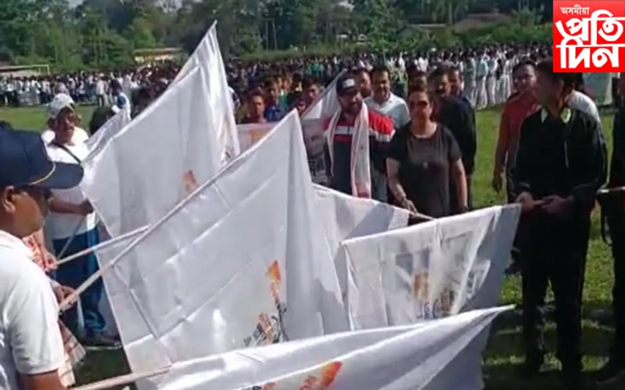 চৰ্দাৰ বল্লভভাই পেটেলৰ জন্মজয়ন্তী উপলক্ষে মৰিগাওঁ জিলা প্ৰশাসনৰ ৰাষ্ট্ৰীয় একতা দিৱস তথা একতা দৌৰৰ আয়োজন...