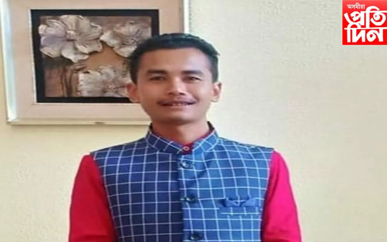 ধন দাবী কৰি ব্যৱসায়ীক মাৰধৰ কৰাৰ অভিযোগত ডিব্ৰুগড় জিলাৰ আছুৰ শিক্ষা সম্পাদক মানস জ্যোতি চাংমাইক গ্ৰেপ্তাৰ