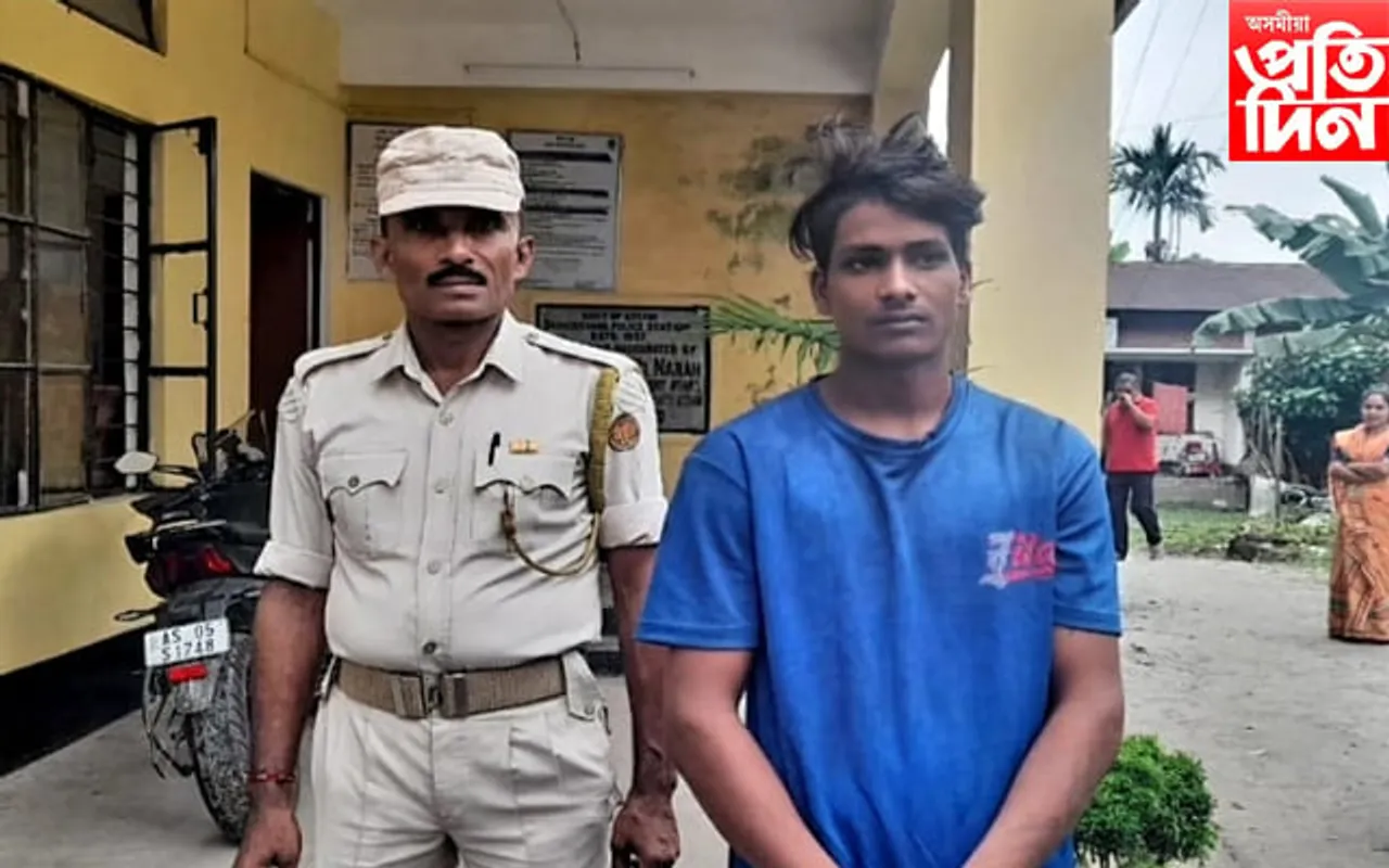 ঢকুৱাখনা আৰক্ষীৰ সাফল্য : চোৰ সহ চুৰি সামগ্ৰী উদ্ধাৰ...