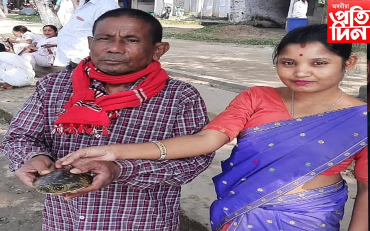 কুজাৰবড়ি প্ৰকৃতি প্ৰেমীয়ে কাছ মেলিলে বটদ্ৰৱা থানৰ আকাশী গংগাত...