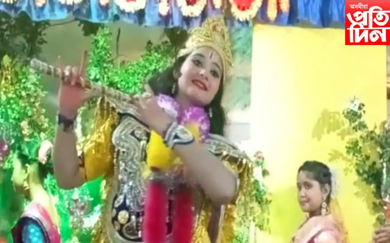 মঙলবাৰৰ নিশা কৃষ্ণ বন্দনাৰে মুখৰিত বৃহত্তৰ বটদ্ৰৱা অঞ্চল...