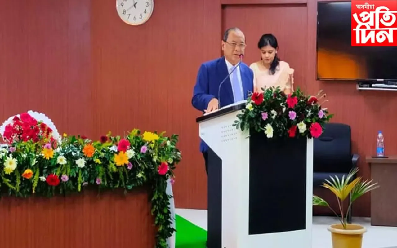 আইন শাখাৰ মেধাৱী শিক্ষাৰ্থীৰ বাবে স্ক'লাৰশ্বিপ উচ্চতম ন্যায়ালয়ৰ প্ৰাক্তন মুখ্য ন্যায়াধীশ ৰঞ্জন গগৈৰ...