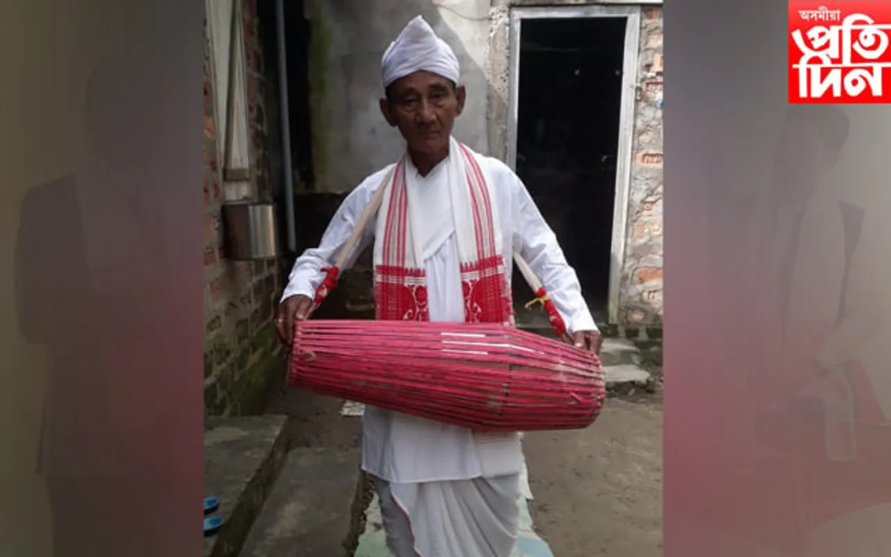 শিল্পী পেঞ্চনৰ পৰা বঞ্চিত লোক শিল্পী বাবুল বৰা...
