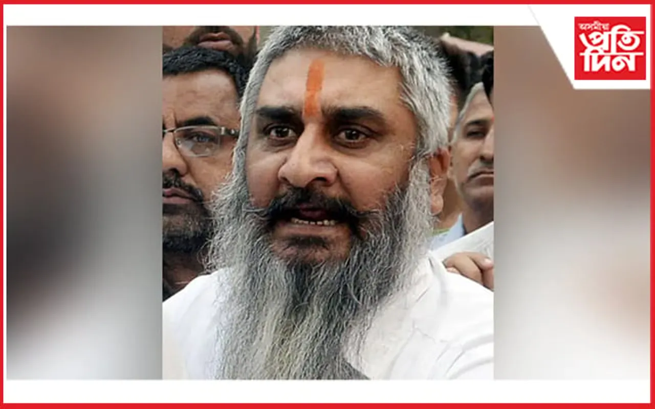 পাঞ্জাৱৰ অমৃতসৰত শিৱ সেনাৰ নেতা সুধীৰ চুৰীক গুলিয়াই হত্যা দুৰ্বৃত্তৰ...