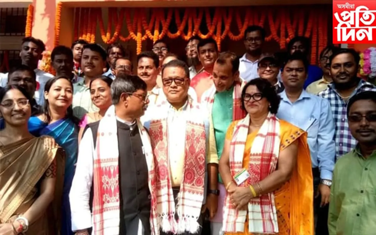 বিলাসীপাৰা মহাবিদ্যালয়ৰ ড০ বাণীকান্ত কাকতি গ্ৰন্থাগাৰৰ নতুন ভৱন উদ্বোধন কৰে ৰণোজ পেগুৱে...