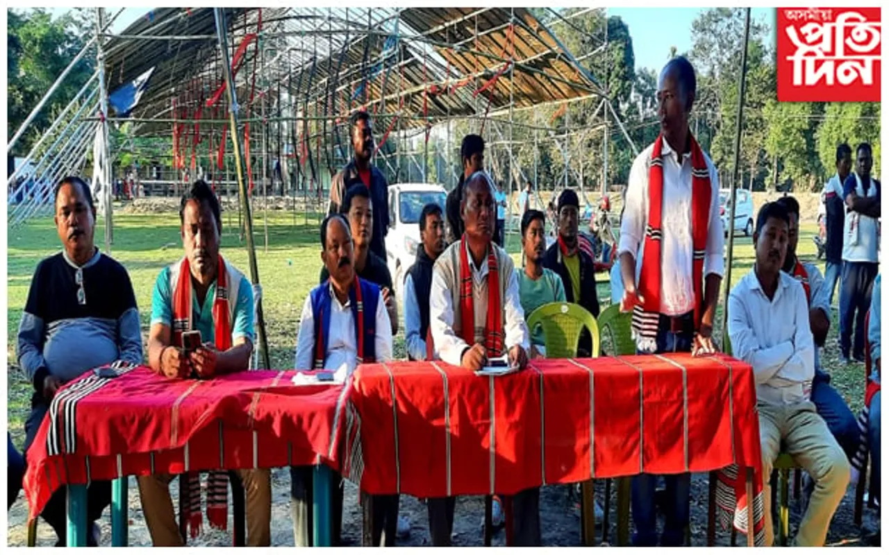 পূব ঢকুৱাখনাত কংগ্ৰেছ আৰু গেৰুৱা দল ত্যাগ কৰি গনশক্তিলৈ বহুজন