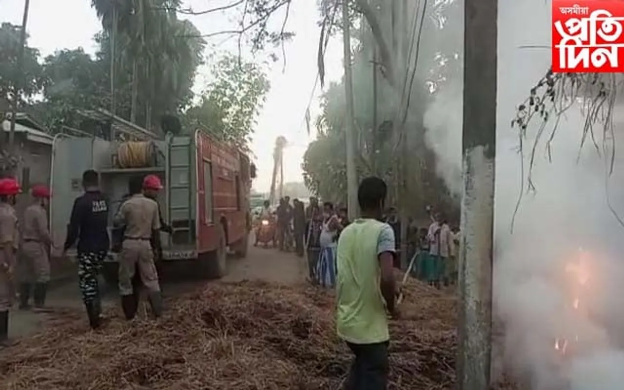 নগাঁৱৰ শিমলুগুৰিত অগ্নিকাণ্ড...