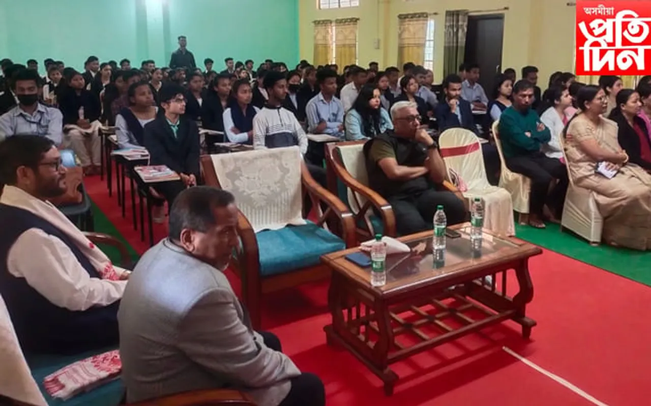 যুৱ সাংবাদিক সন্থা আৰু লাহোৱাল মহাবিদ্যালয়ৰ যৌথ উদ্যোগত  ১০ দিনীয়া সাংবাদিকতাৰ কৰ্মশালা