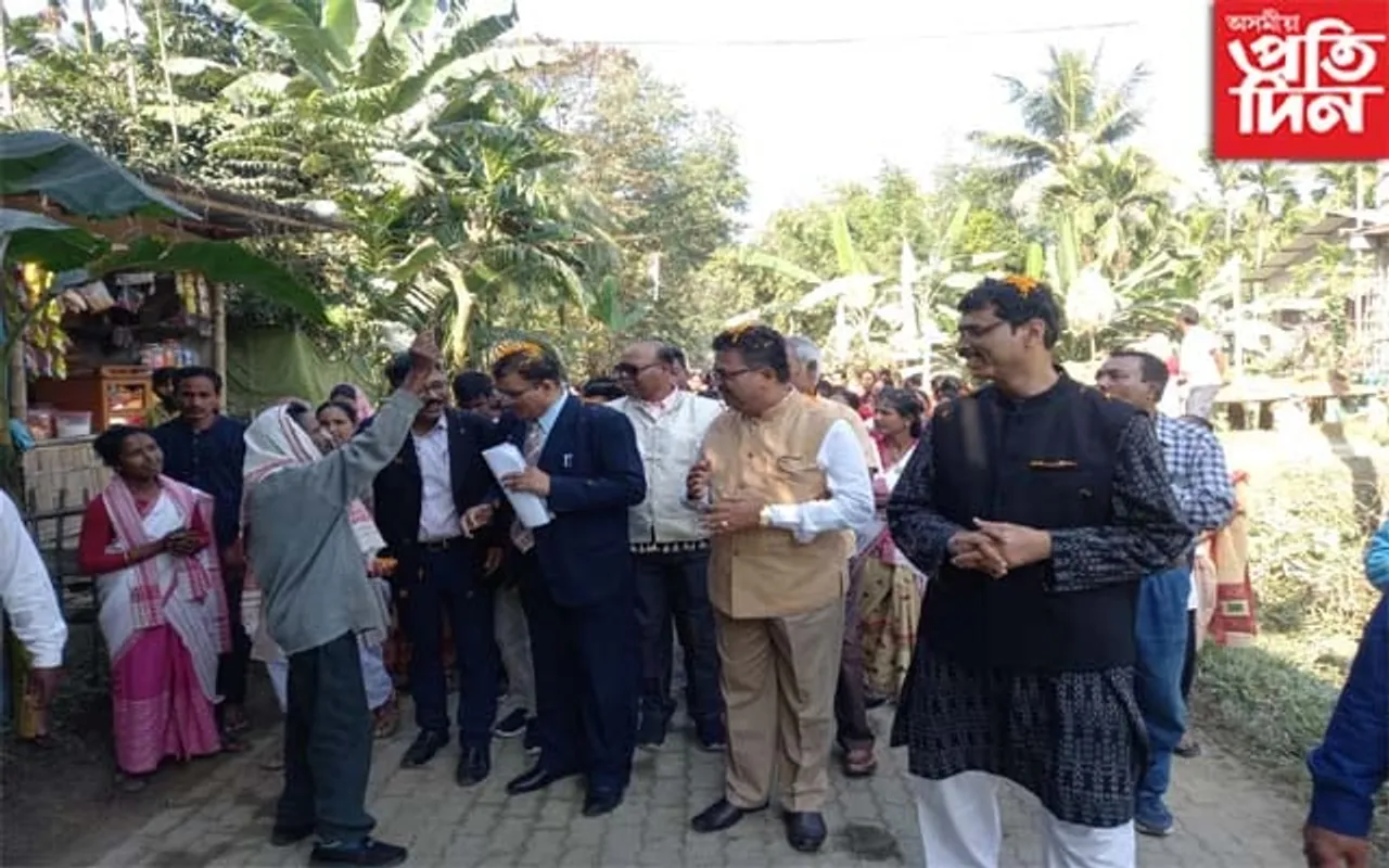 মায়ং আঞ্চলিক মহাবিদ্যালয়ত 'নাক' ৰ দল 