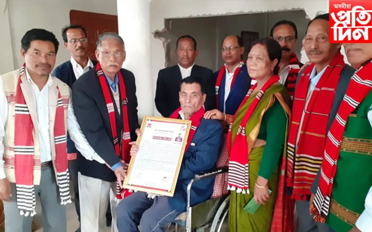 ড০ বিদ্যেশ্বৰ দলেক মিচিং আগম কেবাঙৰ 
সম্বৰ্ধনা...