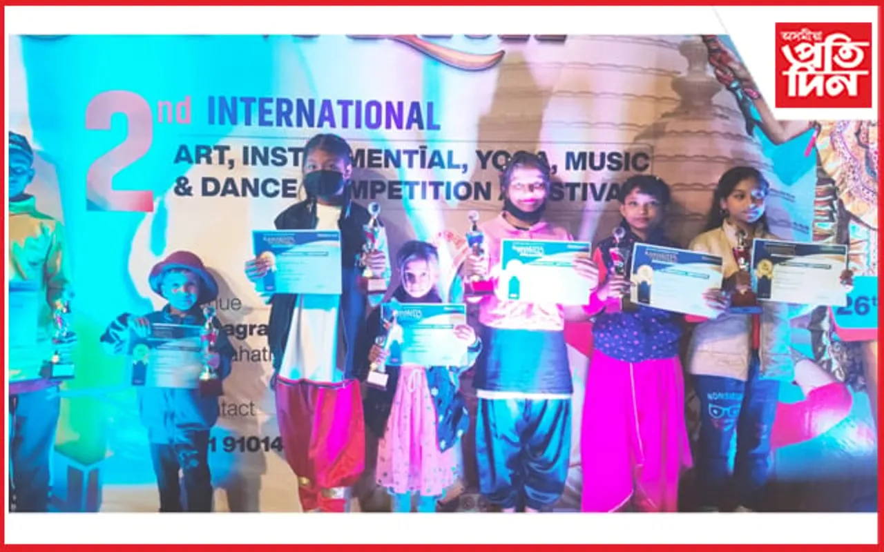আন্তঃৰাষ্ট্ৰীয় নৃত্য প্ৰতিযোগিতাত বকোৰ তিনিগৰাকী নৃত্য শিল্পীলৈ শ্ৰেষ্ঠ শিল্পীৰ বটাঁ