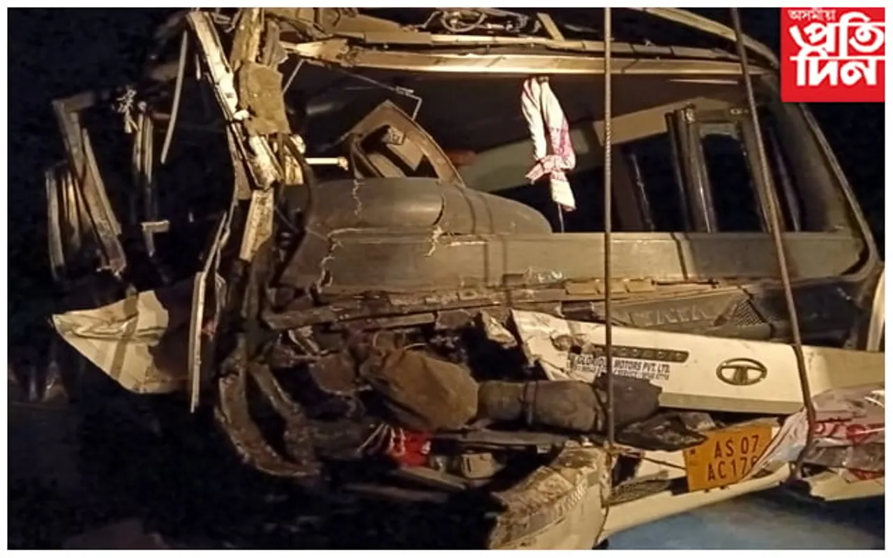দুৰ্ঘটনাগ্ৰস্ত তীৰ্থযাত্ৰীৰ বাছ, কেইবাজনো আহত...