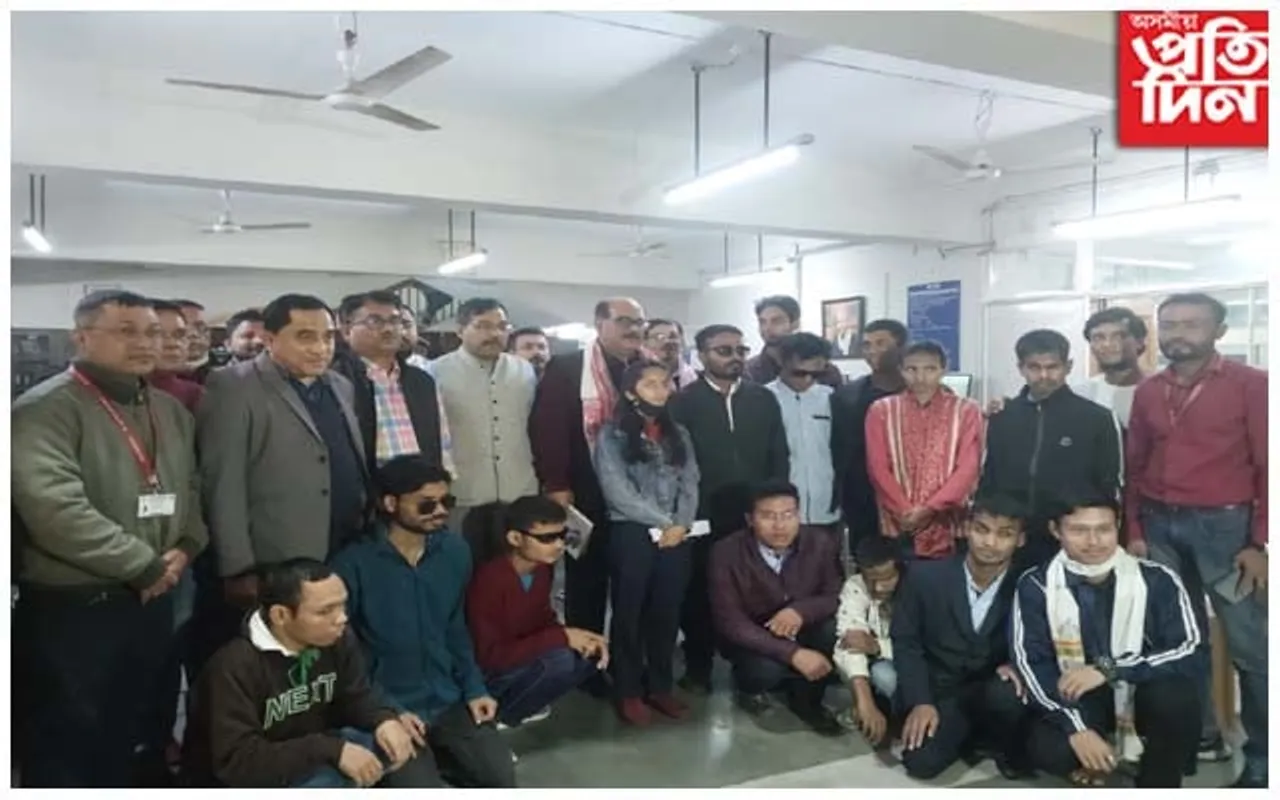 কটন বিশ্ববিদ্যালয়ৰ ড০ সূৰ্যকুমাৰ ভূঞা গ্ৰন্থাগাৰত ৰাজ্যৰ নেত্ৰশক্তিহীন শিক্ষাৰ্থীলৈ মুকলি হেমকোষৰ ব্ৰেইলী সংস্কৰণ