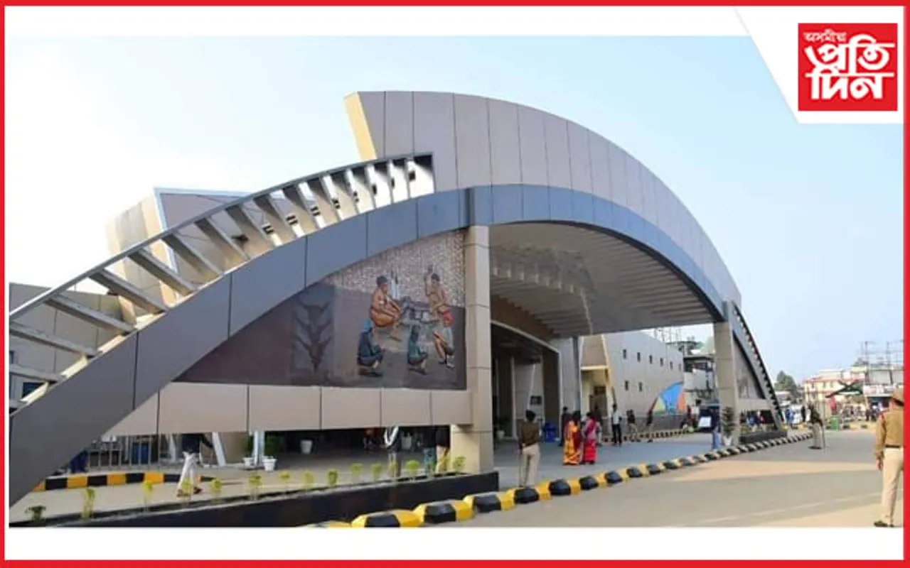 ডিমাপুৰ ৰে'ল ষ্টেচনৰ ভূমি দখলকাৰীৰ বিৰুদ্ধে উচ্ছেদৰ জাননী...