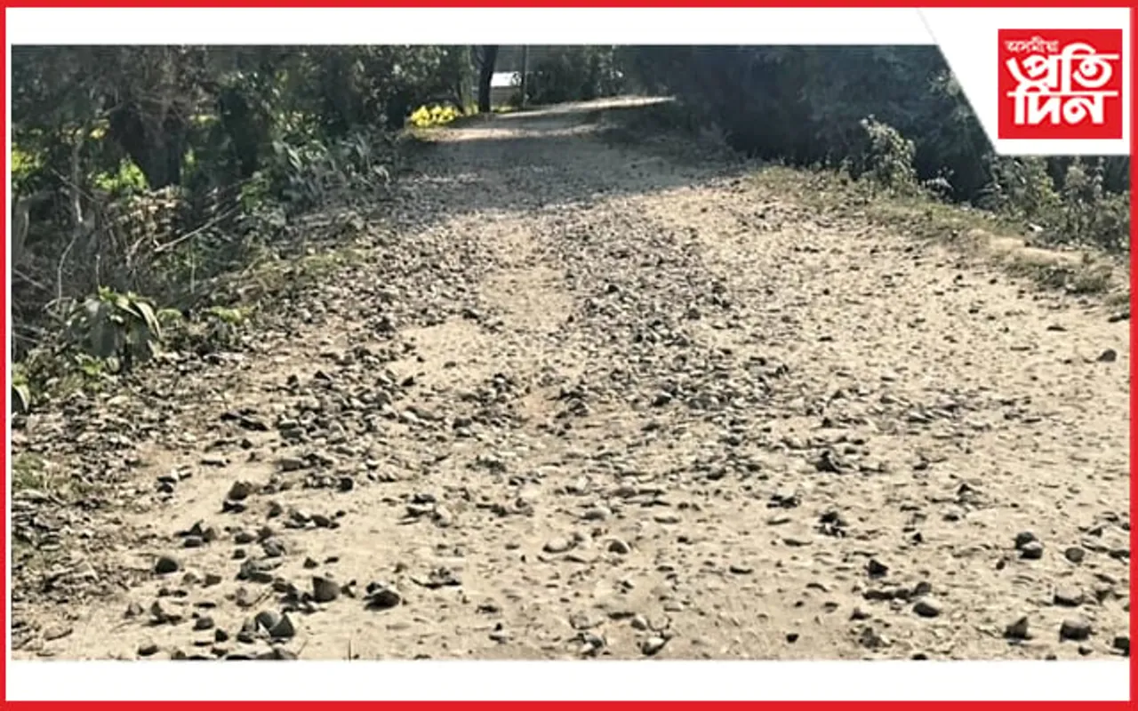 কোটি টকীয়া পথ নিৰ্মাণৰ নামত ঠিকাদাৰৰ হেতালি