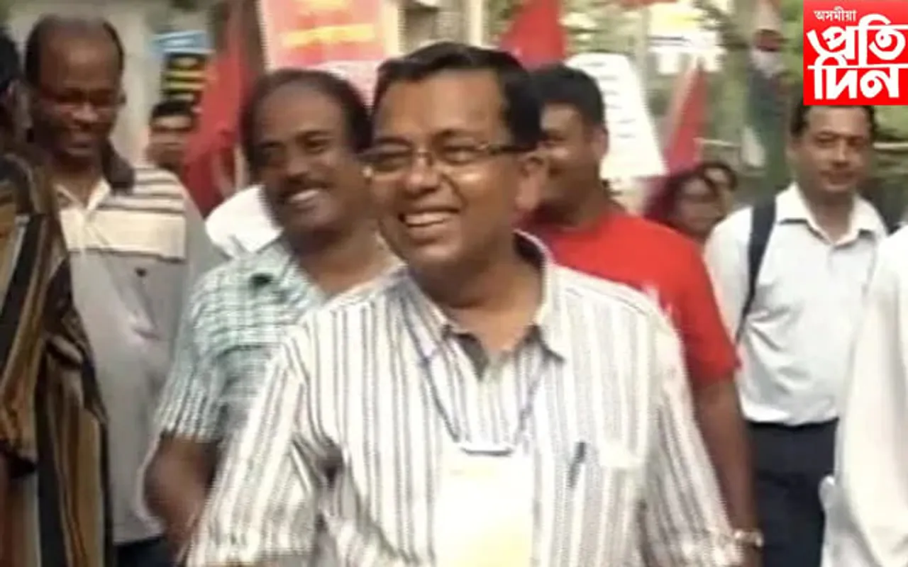 মুুখ্যমন্ত্ৰীৰ কাৰ্টুন শ্বেয়াৰ! ১০ বছৰ কাৰাদণ্ড আৰু...