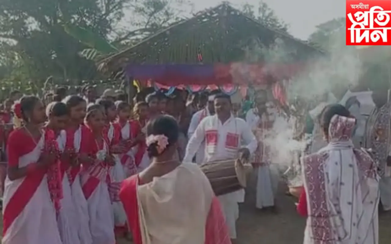 টুচু নৃত্য-গীতে মুখৰিত জামুগুৰিহাটৰ দীপোটোলা