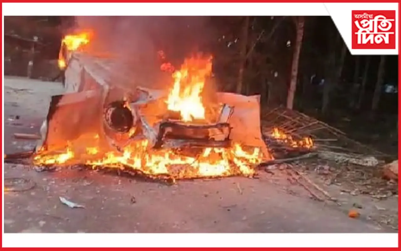 পাঁচআলিত চুইফট ডিজায়াৰ-যাত্ৰীবাহী অট'ৰ মুখামুখি সংঘৰ্ষ