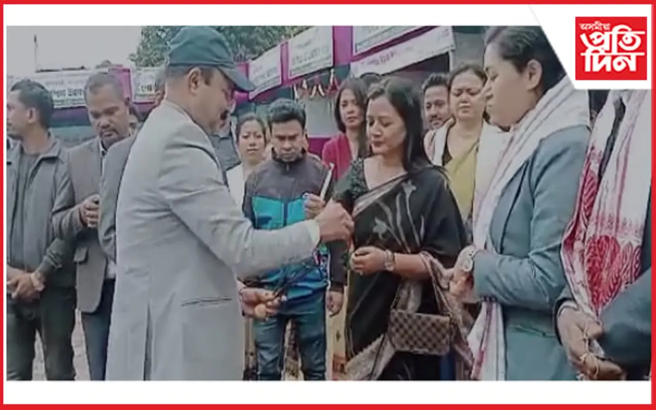 গোলাঘাটত অনুষ্ঠিত কৃষক মেলাৰ সফল সামৰণি