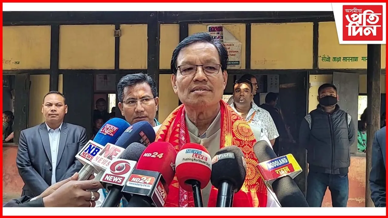 বাল্যবিবাহ প্ৰতিৰোধ কৰিবলৈ মুখ্যমন্ত্ৰীয়ে গ্ৰহণ কৰা সিদ্ধান্তক যুগান্তকাৰী আখ্যা মন্ত্ৰী উৰ্খাও গৌৰা ব্ৰহ্মৰ...
