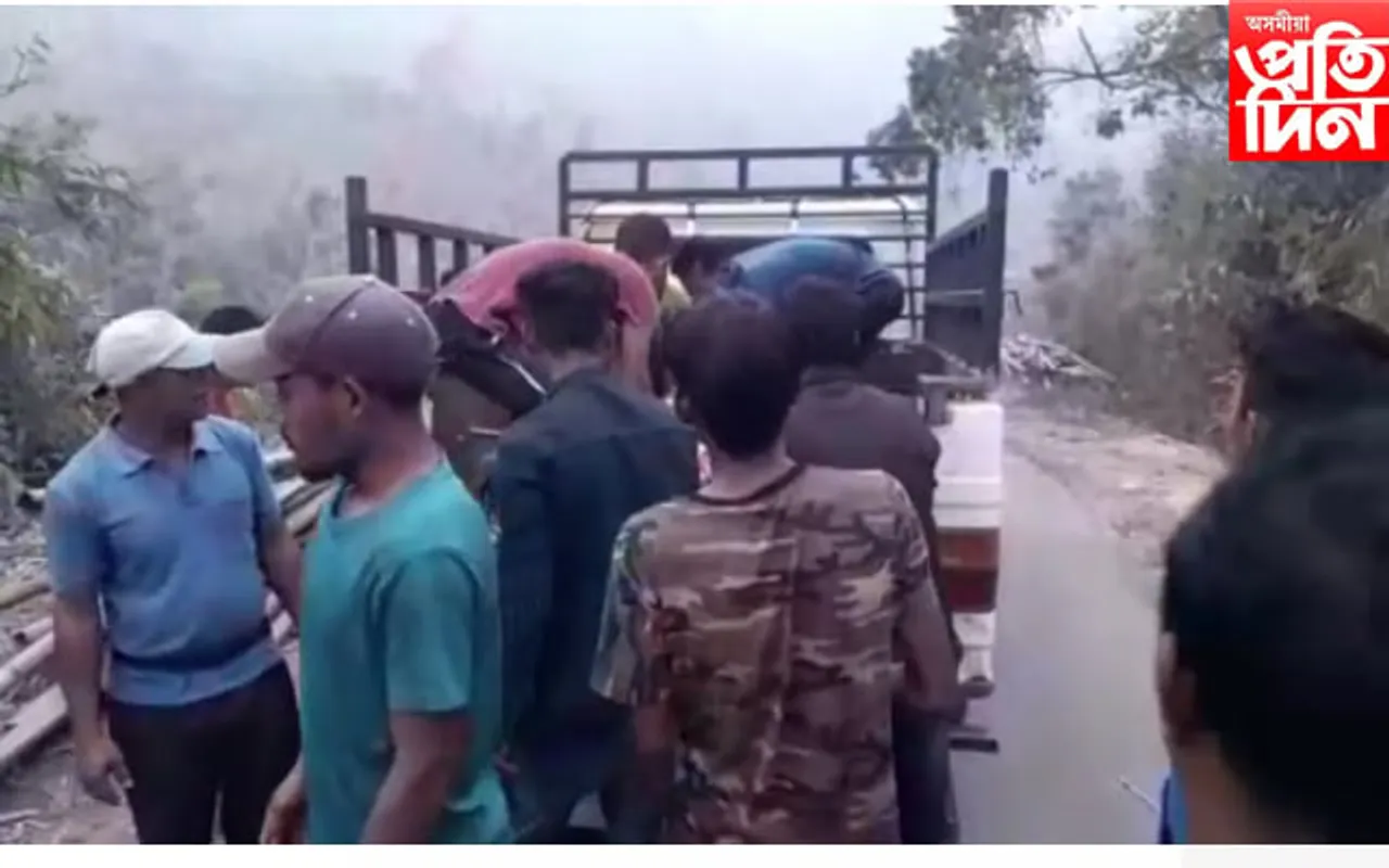 নিৰ্বাচনী সভাত অংশ ল'বলৈ যোৱাৰ সময়তে পথ দুৰ্ঘটনা, নিহত ৫ আহত বহুতো...