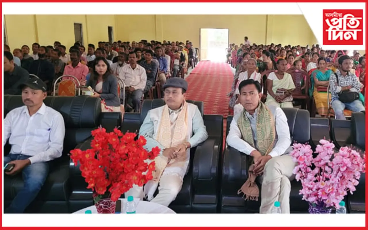 কাজলগাঁৱত প্ৰধানমন্ত্ৰী আৱাস যোজনা (গ্ৰামীণ)ৰ অধীনত ১১,২৪৮ গৰাকীলৈ পুঁজি প্ৰদান...