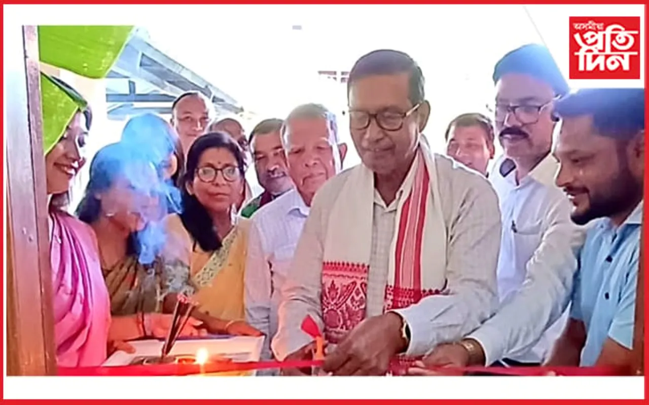 ঢকুৱাখনা শিক্ষক প্ৰশিক্ষণ মহাবিদ্যালয়ৰ ৰূপালী জয়ন্তীৰ কাৰ্যালয় মুকলি 