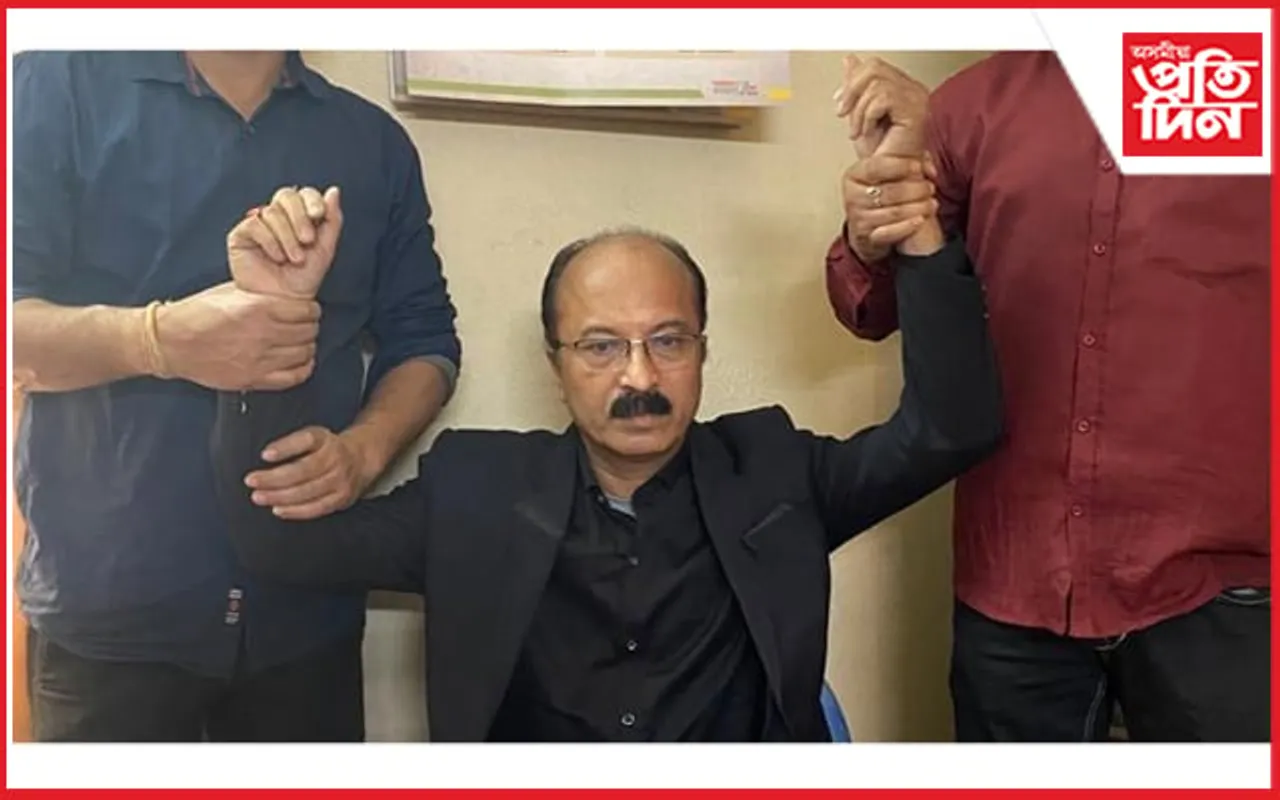 শিক্ষা বিষয়া বুদ্ধদেৱ কটকীৰ বাসভৱনত আৰক্ষীৰ অভিযান