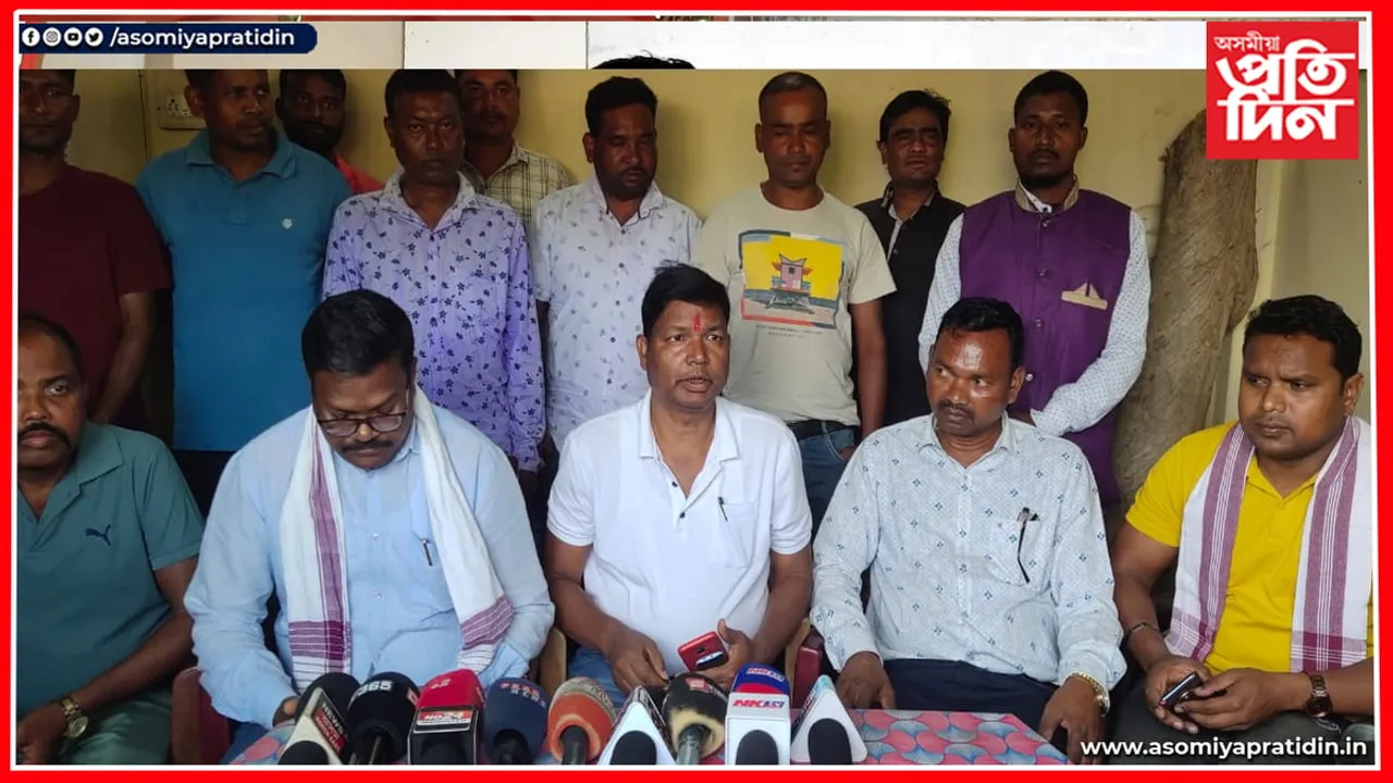 আদিৱাসী শান্তি চুক্তিয়ে পাৰ কৰিলে ছমাহ, পিছে কাৰ্যকাৰী  নহ'ল এটা দফাও...