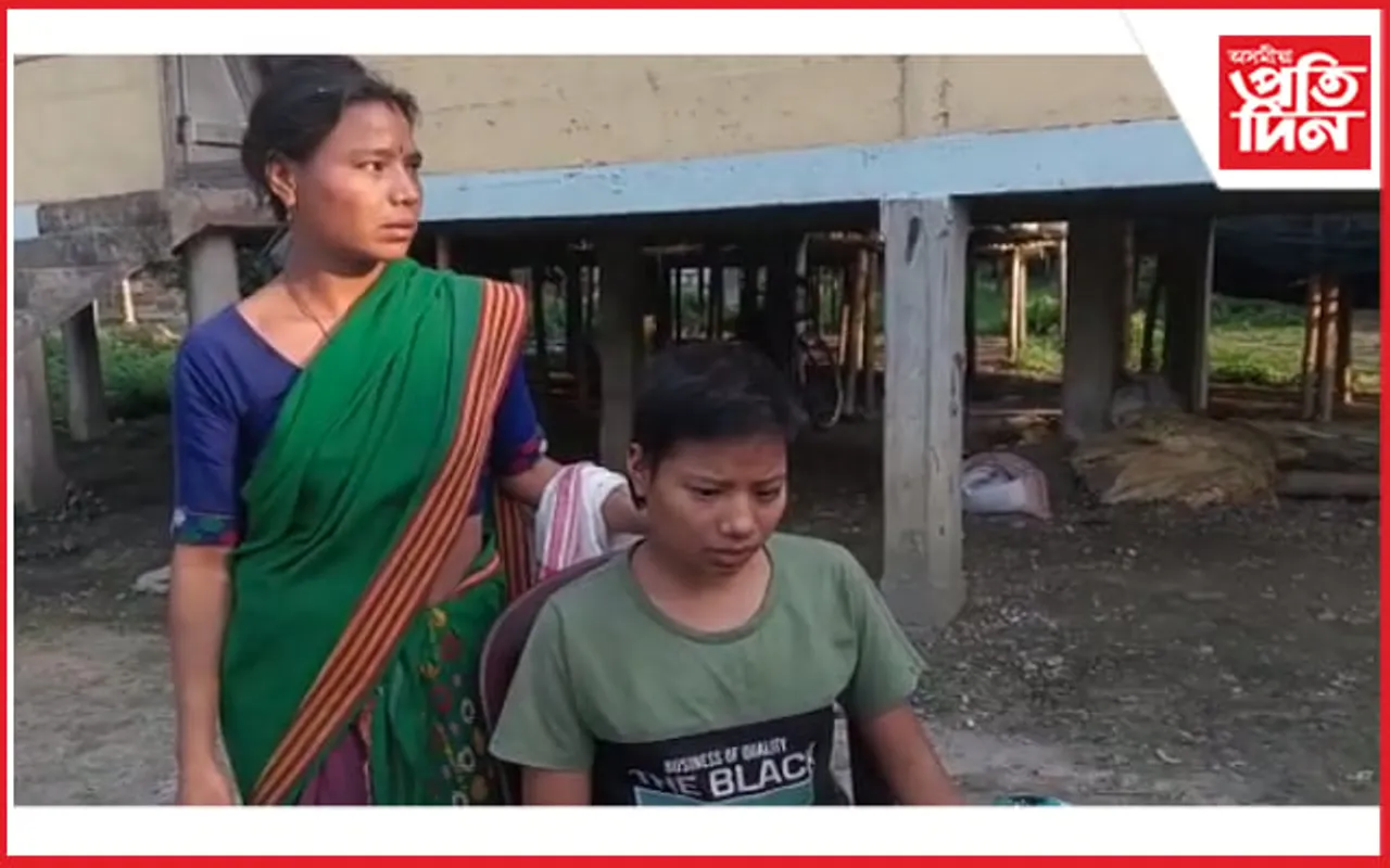 ৰঙীণ পৃথিৱীৰ সপোন দেখা বয়সত দৃষ্টিশক্তি হেৰুৱাই দিশহাৰা মাজুলীৰ কিশোৰী