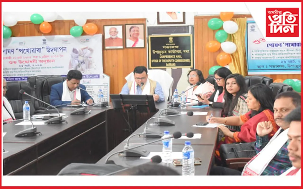 মঙলদৈত তিনিখন চিকিৎসালয়ক এম্বুলেন্স প্ৰদান অইল কৰ্পৰেচনৰ