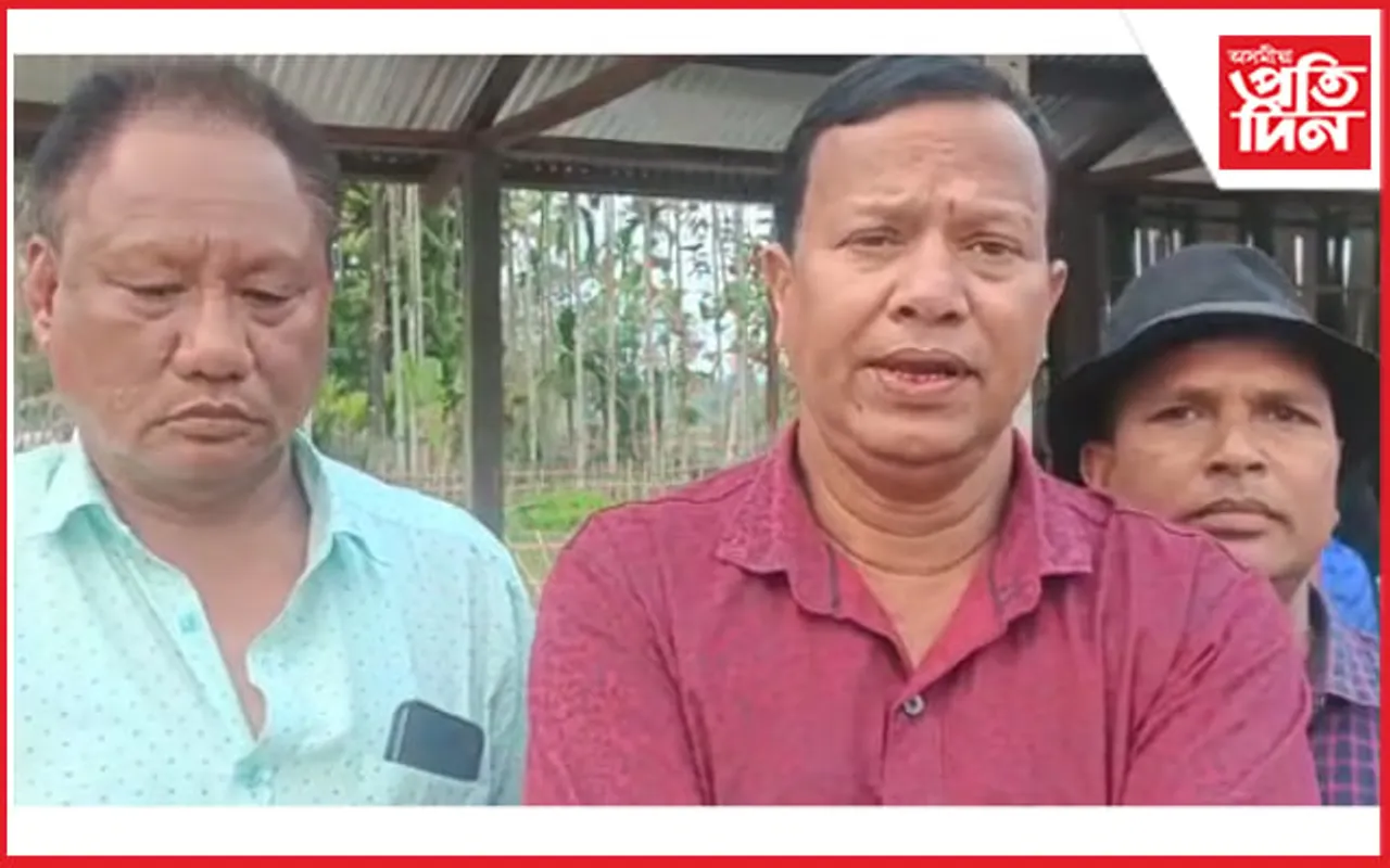 বালিজুৰিৰ অগ্নিকাণ্ডৰ ফলত গৃহহীন হোৱা শ্যাম নেৱাৰক পদ্ম হাজৰিকাৰ তৎপৰতাত সহায়