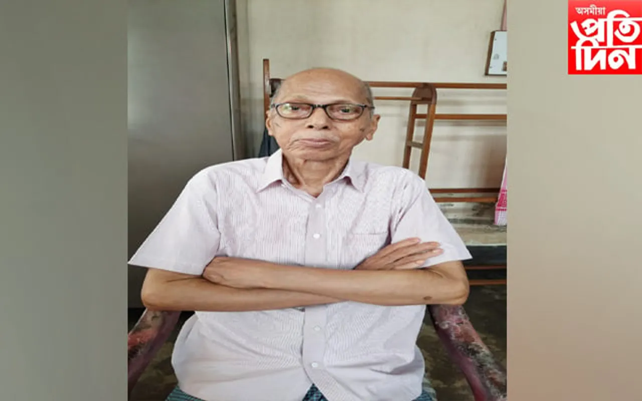 অসম আন্দোলনৰ অগ্ৰণী নেতা, অধ্যাপক কুলধৰ চমুৱাৰ পৰলোক প্ৰাপ্তি 