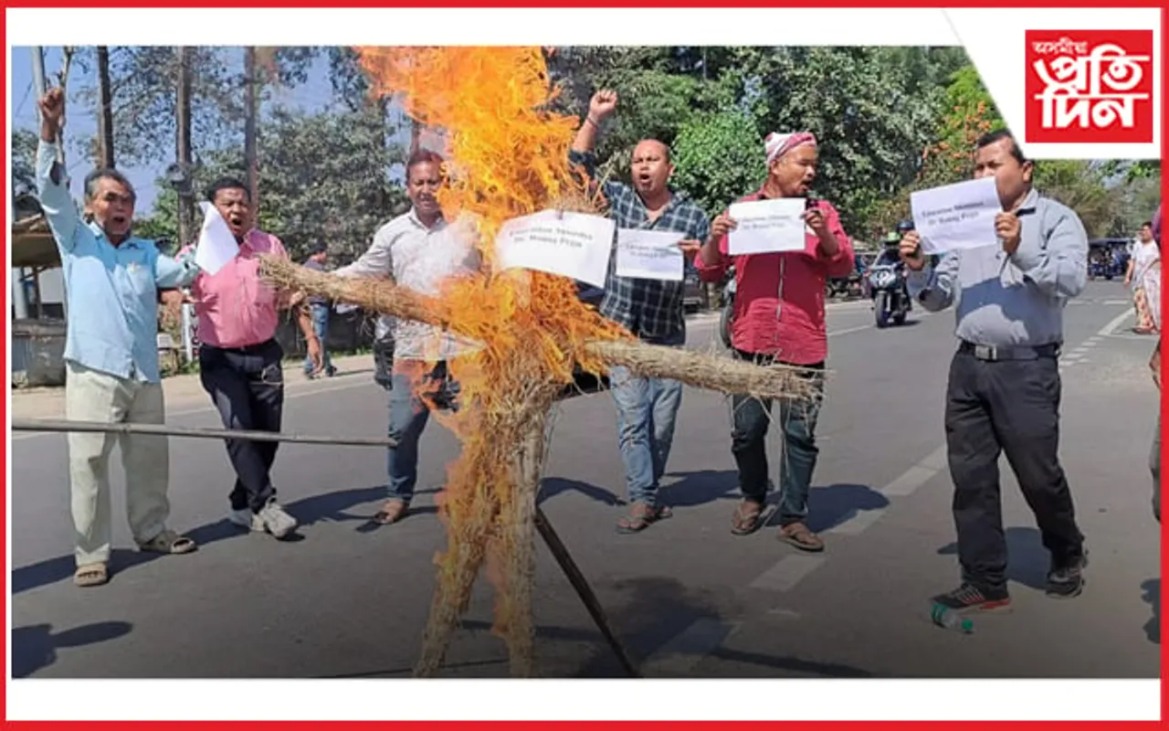 বিজ্ঞানৰ প্ৰশ্নকাকত ফাদিল, ৰাজ্যত সৰ্বত্ৰে এতিয়া শিক্ষামন্ত্ৰী আৰু SEBAৰ অধ্যক্ষৰ পদত্যাগৰ দাবী...