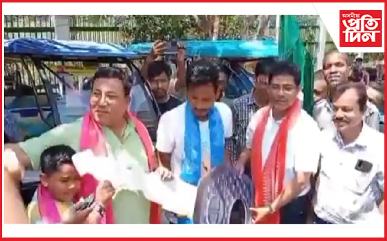 ১০০ গৰাকী বিশেষভাৱে সক্ষম ব্যক্তিলৈ একোখনকৈ ই-ৰিক্সা প্ৰদান...