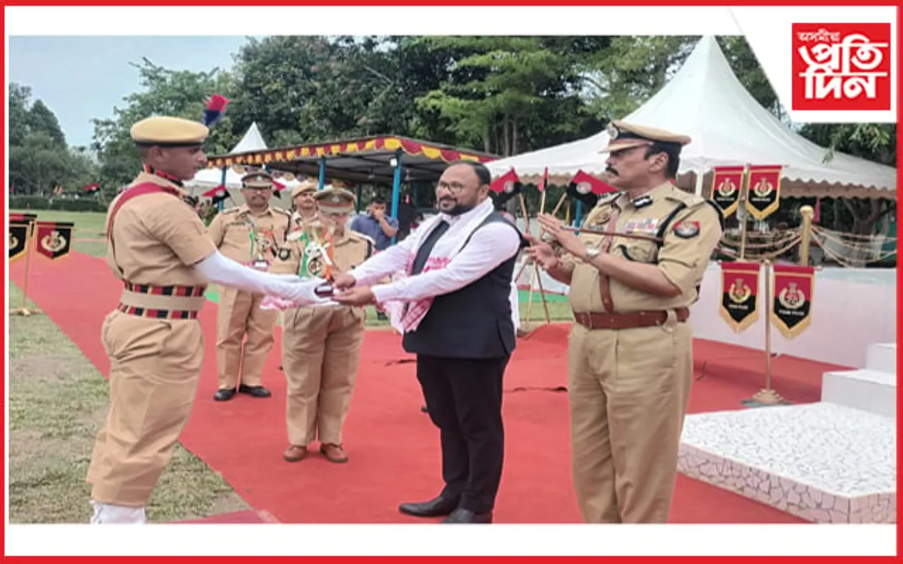 টেঙাখাতত সশস্ত্ৰ অসম আৰক্ষী শাখাৰ ১১৭ সংখ্যক গোটৰ দীক্ষান্ত কুচকাৱাজ সমাৰোহ...