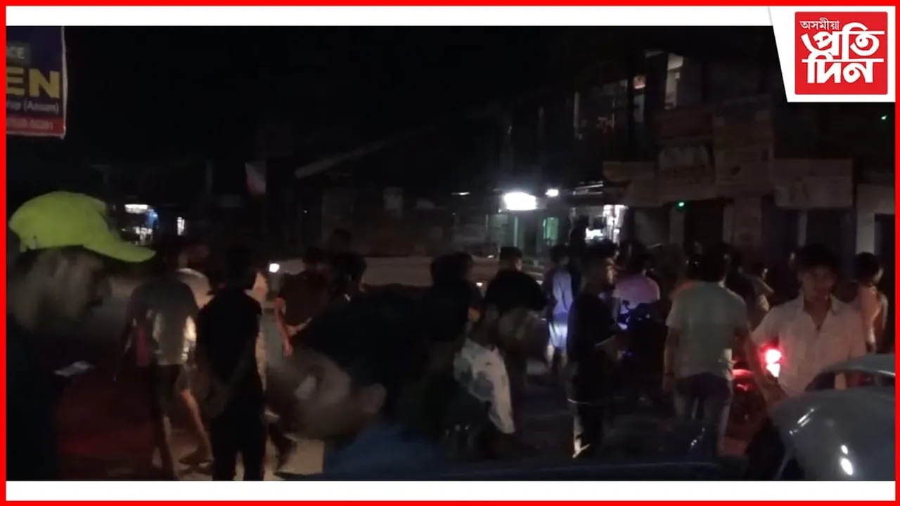 পথ দুৰ্ঘটনাক কেন্দ্ৰ কৰি বাইহাটা চাৰিআলিত প্ৰতিক্ৰিয়া