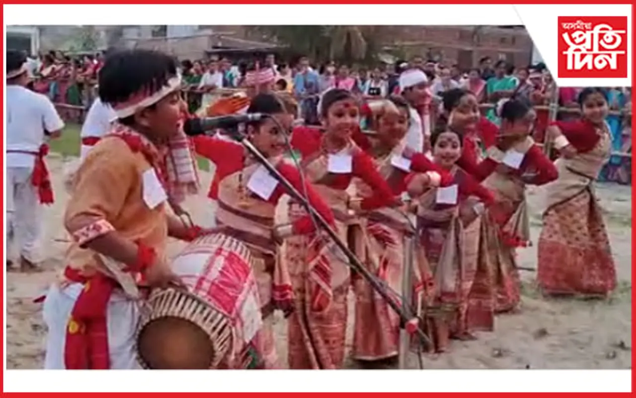 জামুগুৰিহাটত চেমনীয়াৰ মুকলি বিহু...