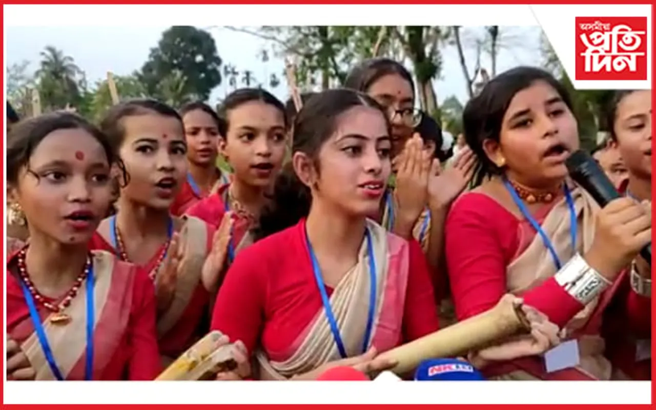 ঐতিহাসিক ধন্দি দৌলত ধুমুহা বিহু দলৰ তত্বাৱধানত বিহুৰ কৰ্মশালা